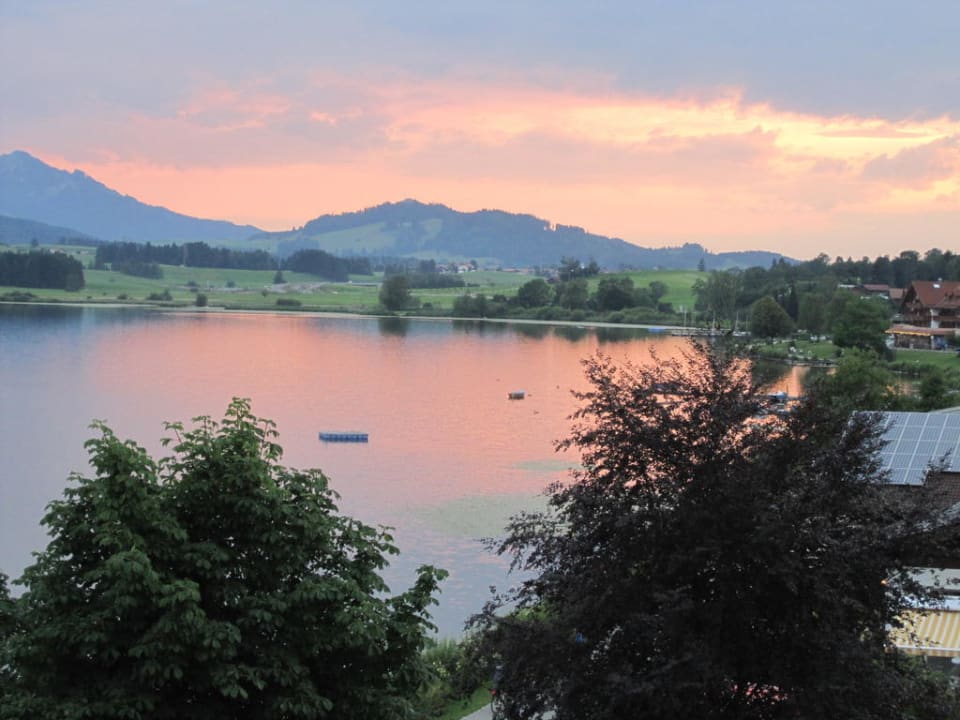 Sonnenuntergang vom Balkon aus Hotel am Hopfensee