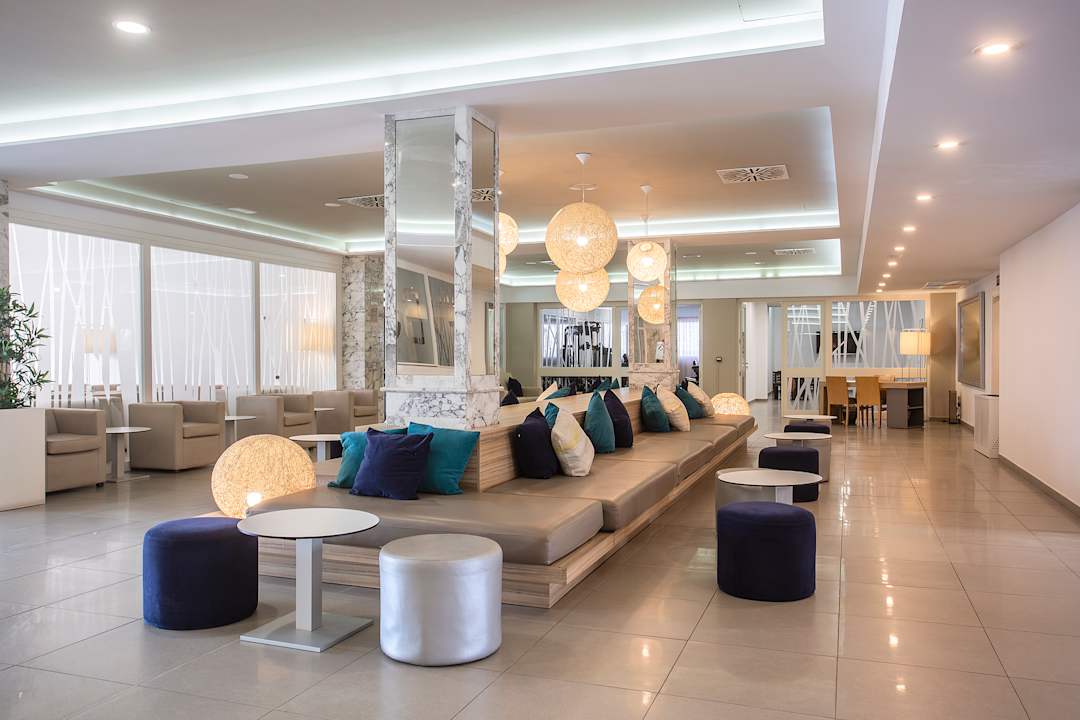 Lobby BQ Delfin Azul Hotel