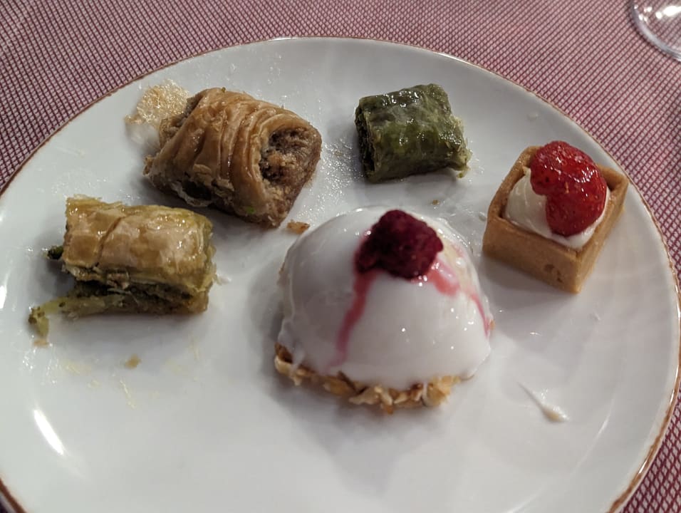 Gastro Papillon Zeugma Relaxury