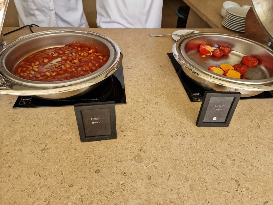 Gastro Serry Beach Resort