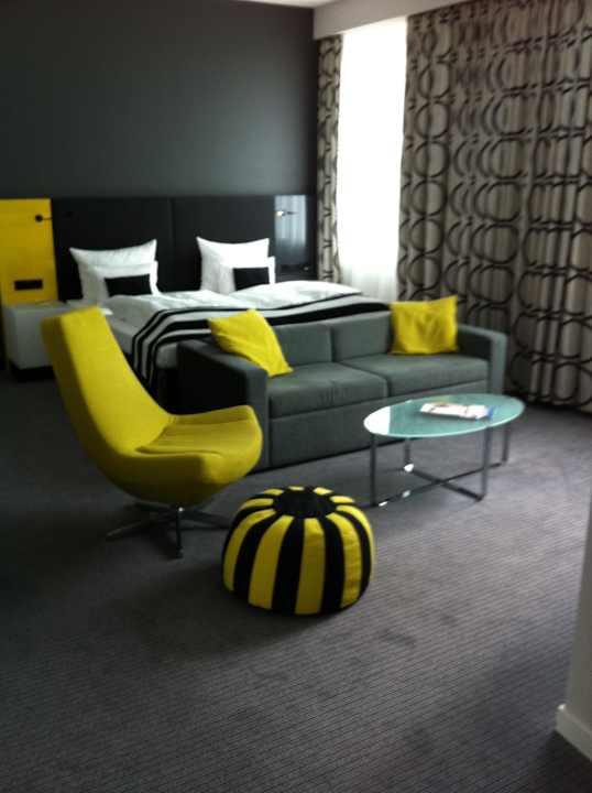 Blick von der Zimmertür  Vienna House by Wyndham Andel's Berlin