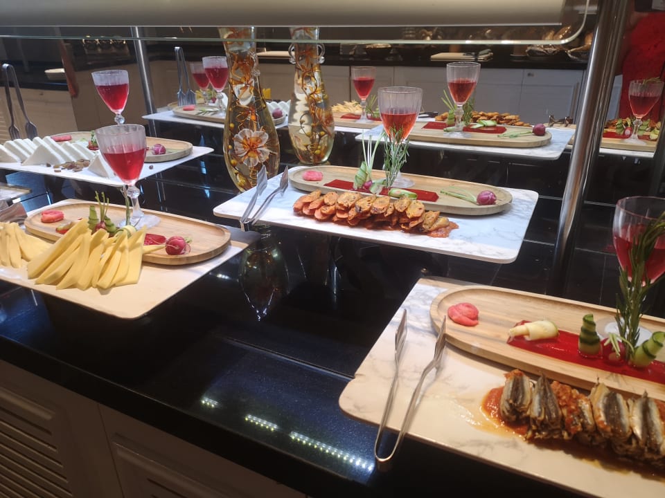 Gastro Well Palace Side