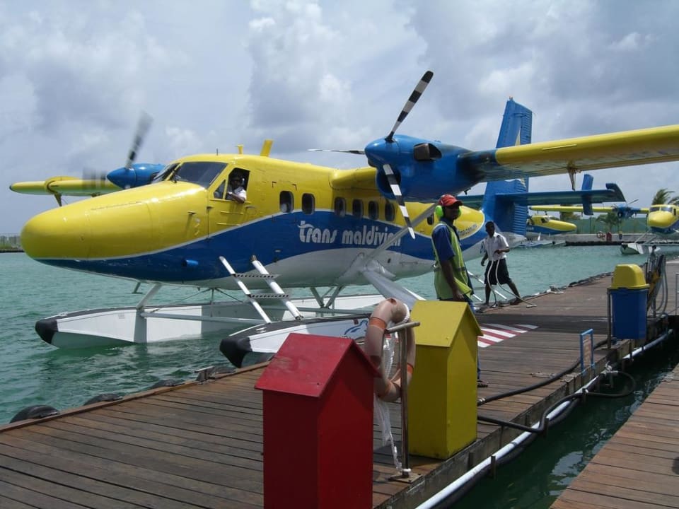 Air-Taxi Veligandu Maldives Resort Island