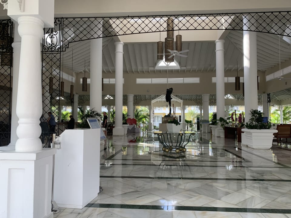 Lobby Bahia Principe Luxury Bouganville