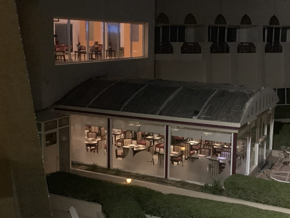 Gastro Golden Tulip Resort Dibba