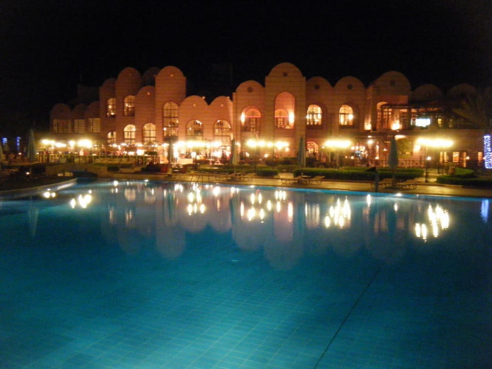 Akassia by night Sentido Akassia Beach