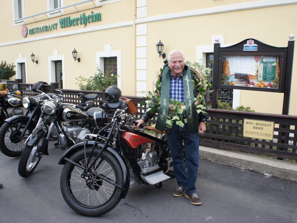 1. Zweirad-Oldtimertreffen 2014 Hotel Pesterwitzer Siegel