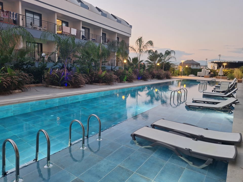 Pool Dream Fun World