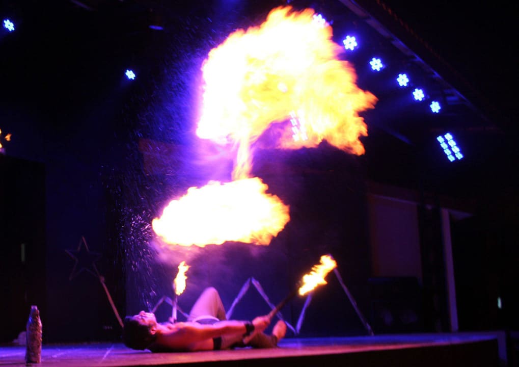 Fire show Akka Alinda Hotel