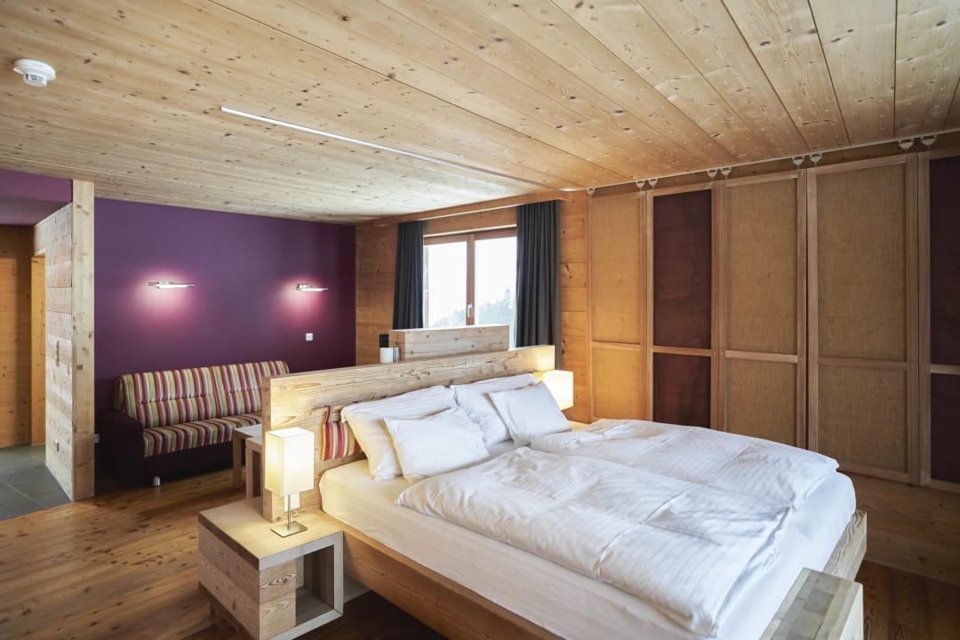 Zimmer Holzhotel Forsthofalm