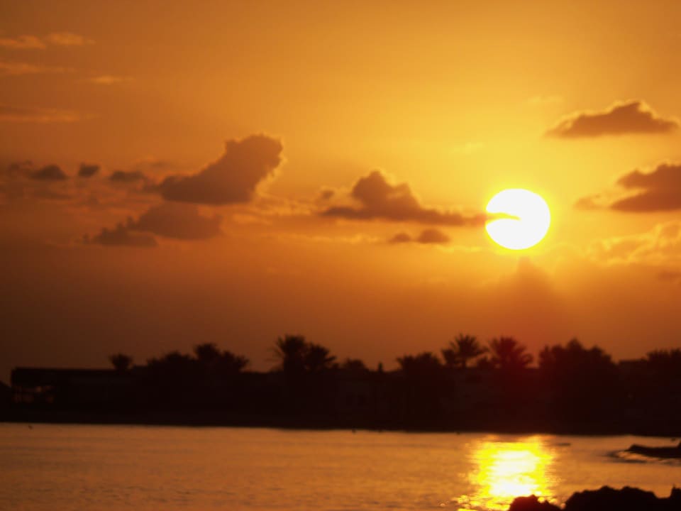 Sonnenaufgang am Strand Iberostar Waves Mehari Djerba