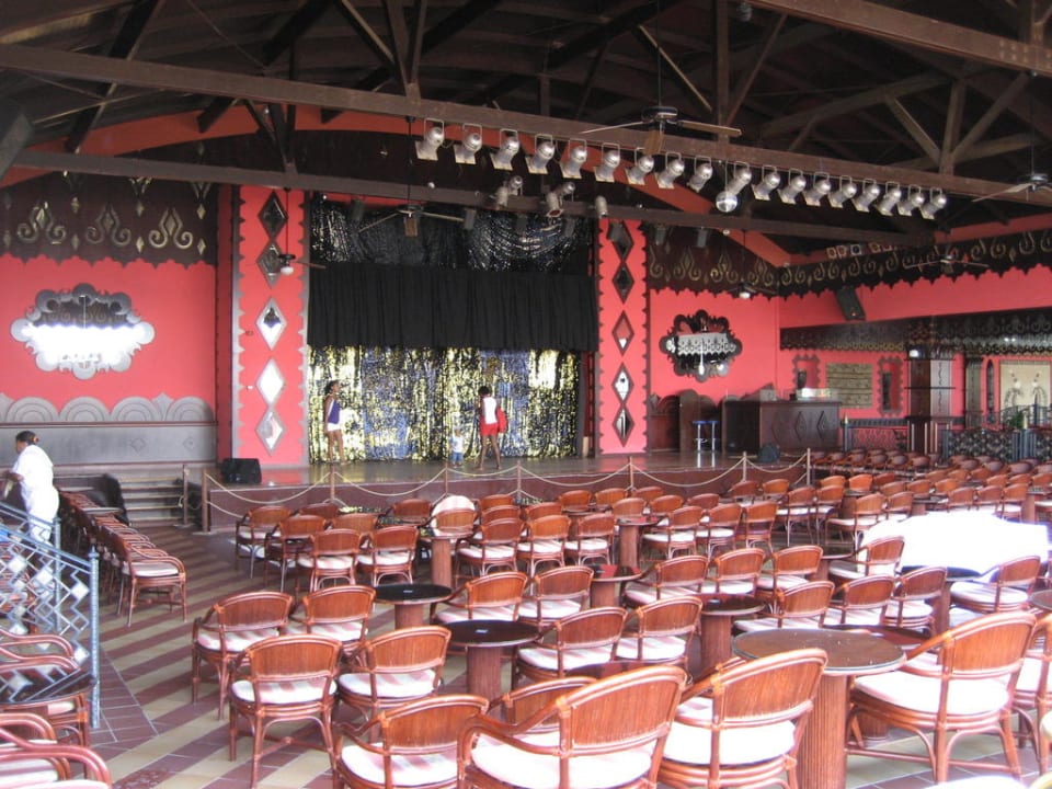 Animationsbühne Bar Batucada Hotel Riu Funana