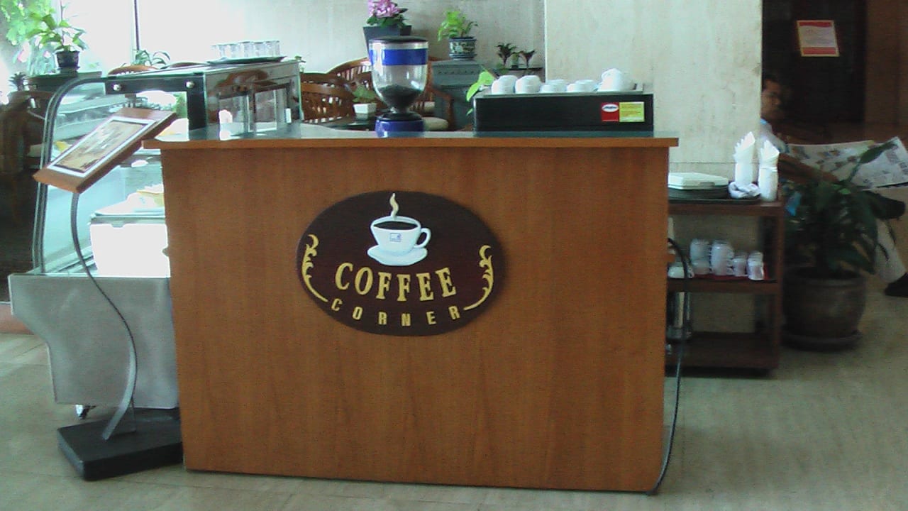 Coffee Corner Hotel Phuket Merlin