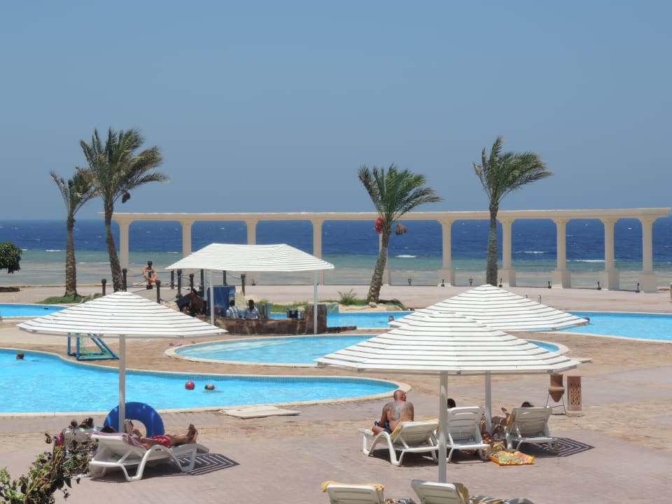 Pool Three Corners Equinox Beach Resort