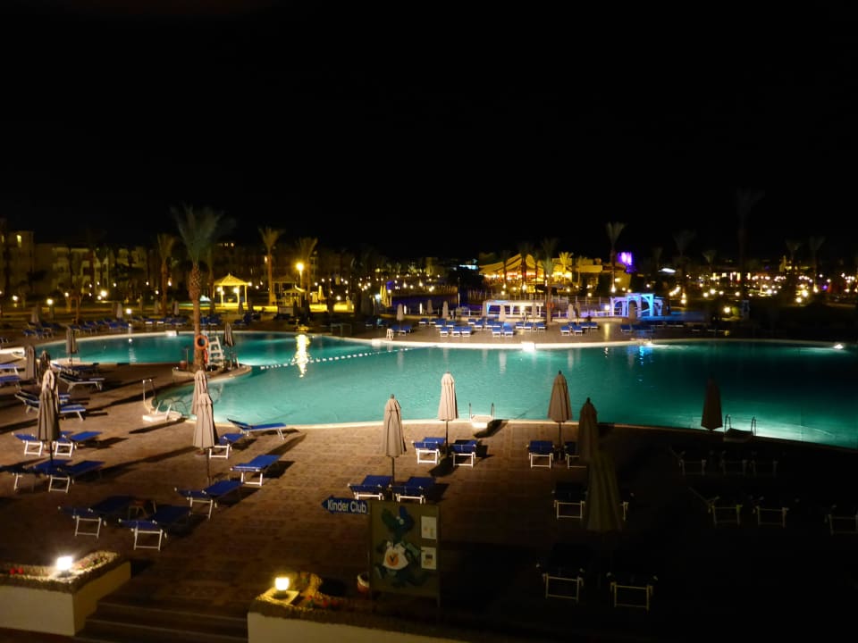 Hotel bei Nacht Pickalbatros Dana Beach Resort - Hurghada