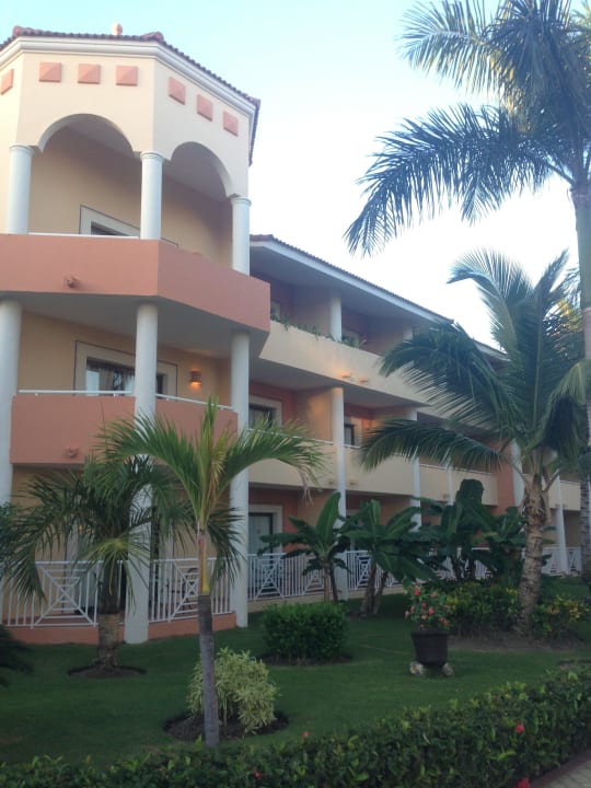 Building Bahia Principe Luxury Ambar