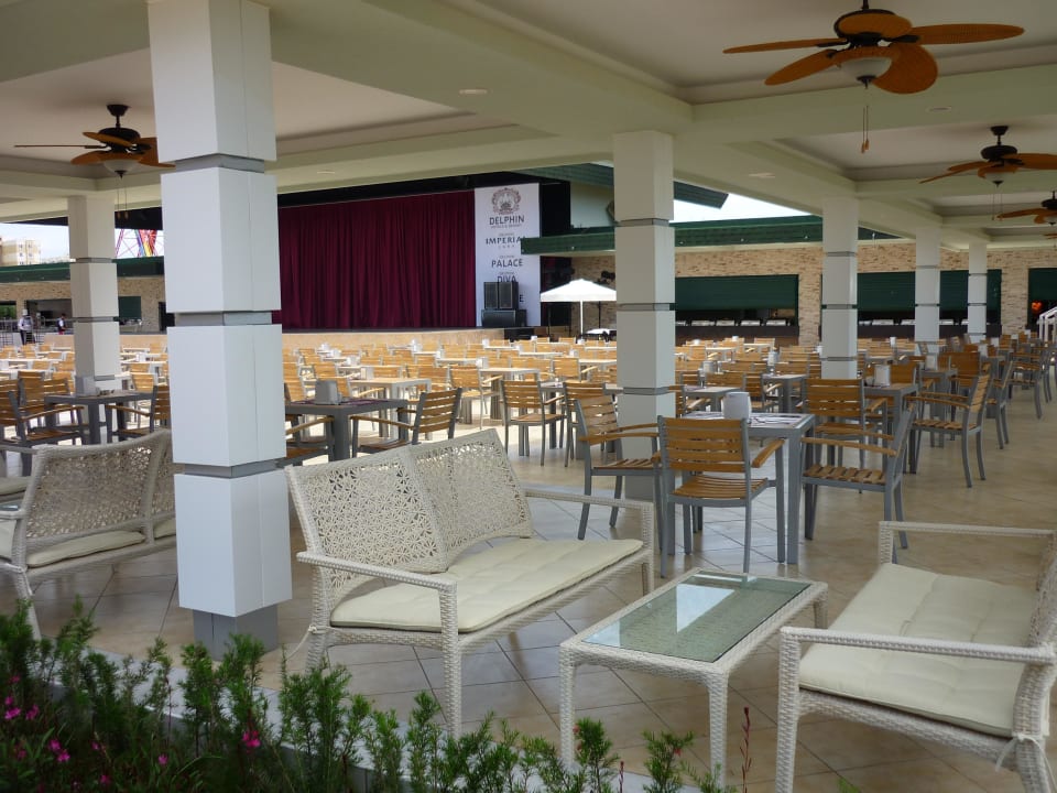 Viel Sonne vor der Bühne Hotel Delphin Imperial