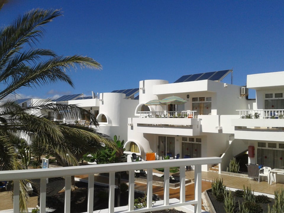 Blick vom Balkon linke Appartmentanlage Hotel Floresta