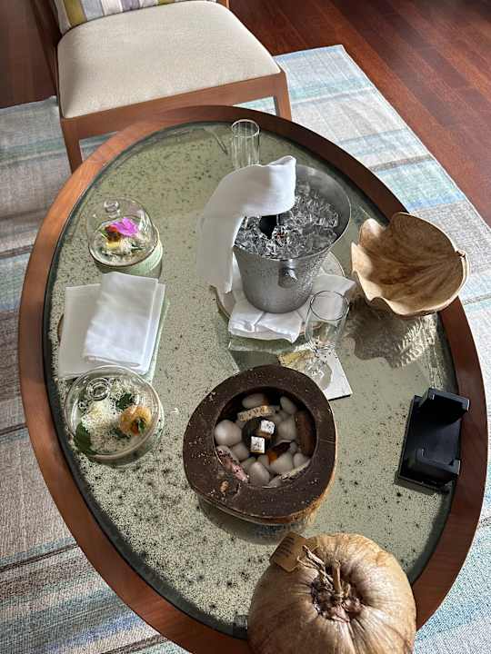 Zimmer Hurawalhi Island Resort Maldives