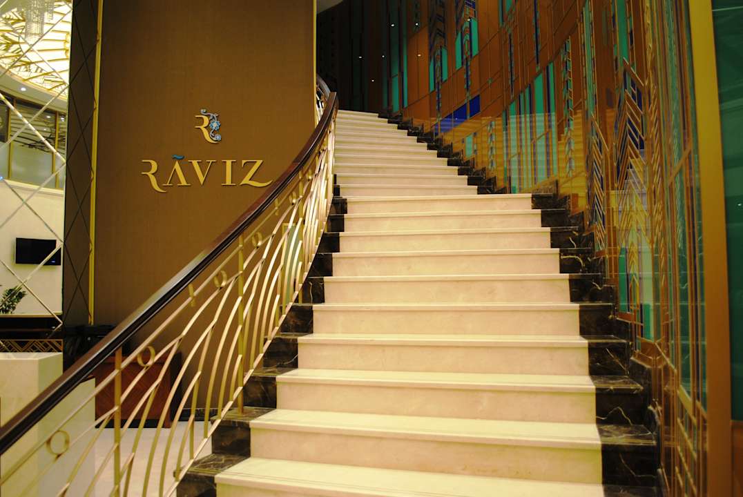 Lobby Raviz Center Point Hotel