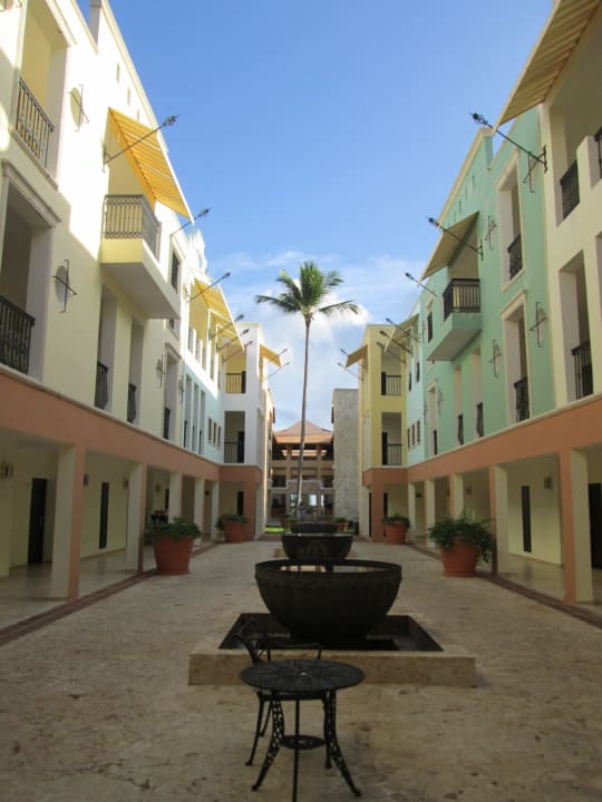 Innenhof der Villen Ocean Blue & Sand