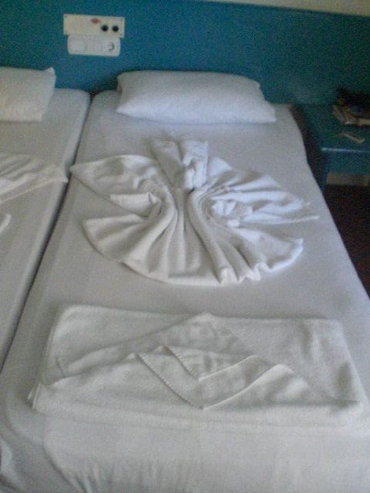 Bett Parador Beach Hotel