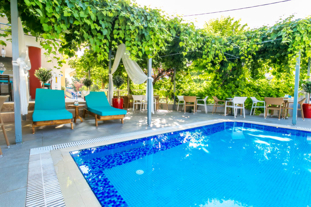 Pool Hotel Thalassies