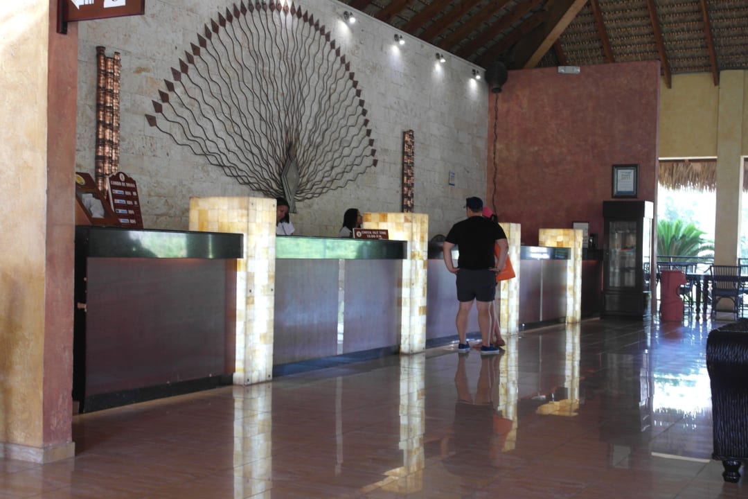 Die schöne Rezeption Punta Cana Princess All Suites Resort & Spa