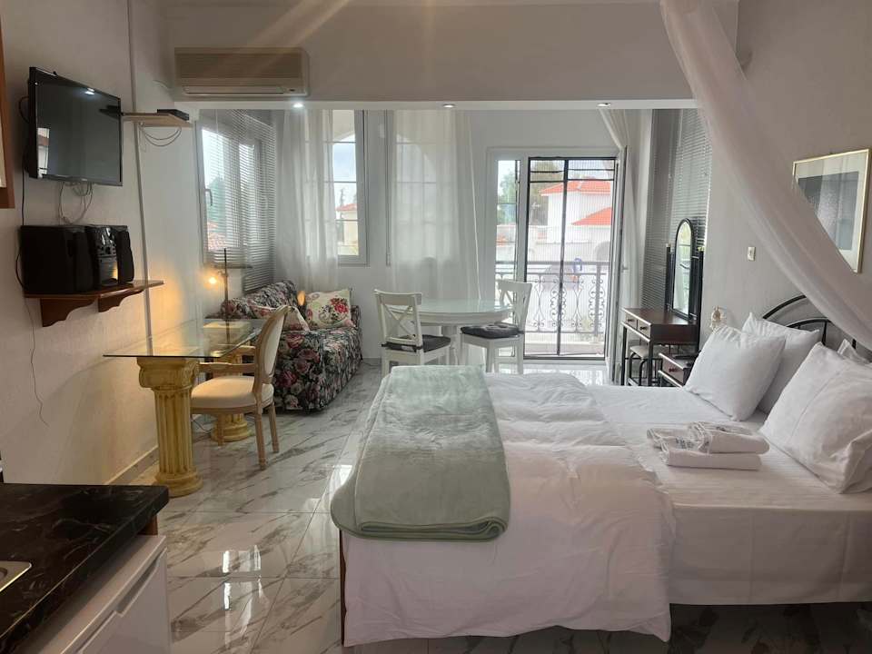 Zimmer Villa Askamnia and Suites