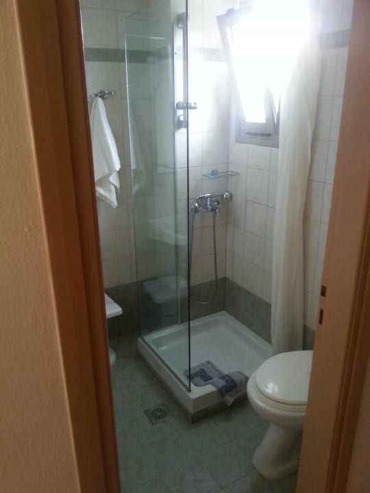 Bad Hotel Marinos Beach