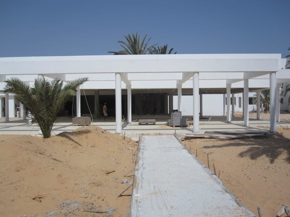 August 2012 Yadis Imperial Beach & Spa Resort