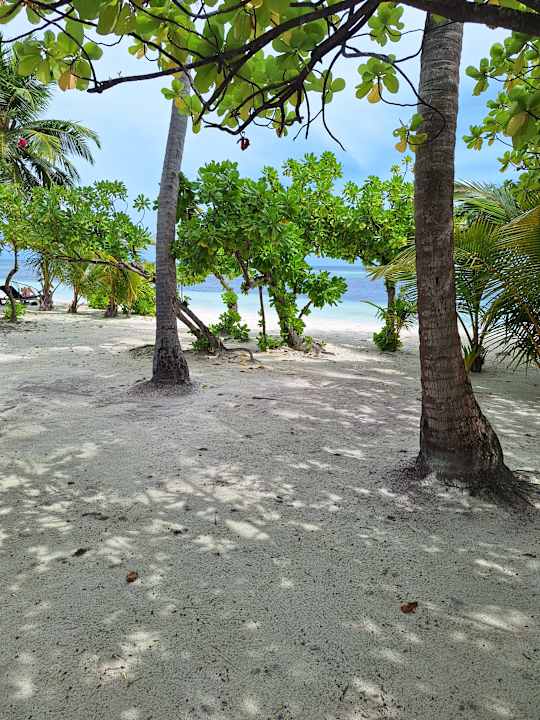 Strand Kuredu Island Resort & Spa
