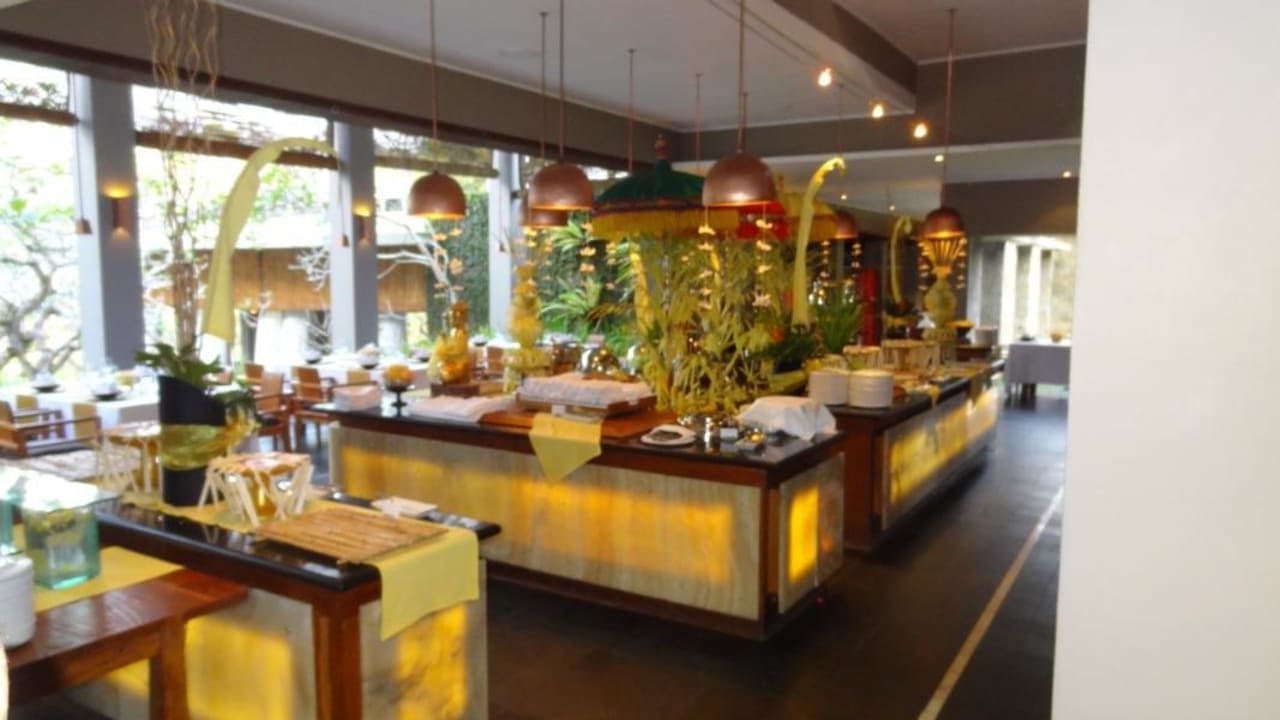 Buffet Maya Ubud Resort & Spa Bali