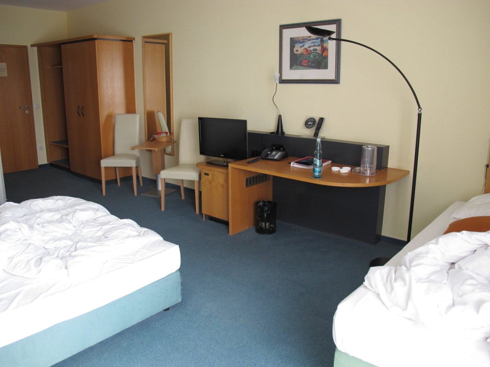 DZ mit Zustellbett H+ Hotel Erfurt