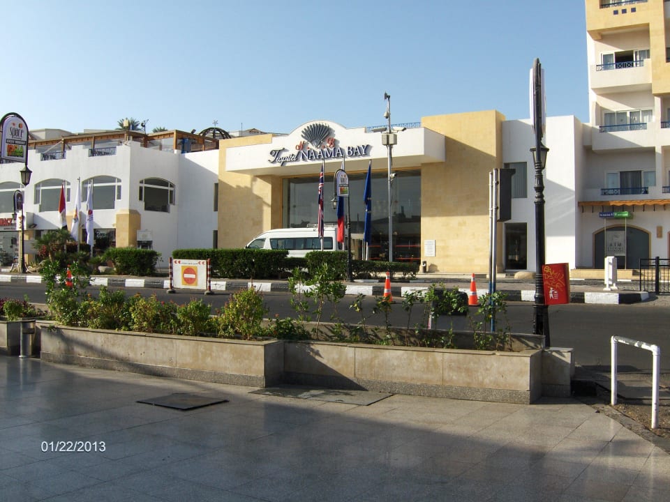 View from the Hard Rock Cafe over the road. Naama Bay Hotel & Resort