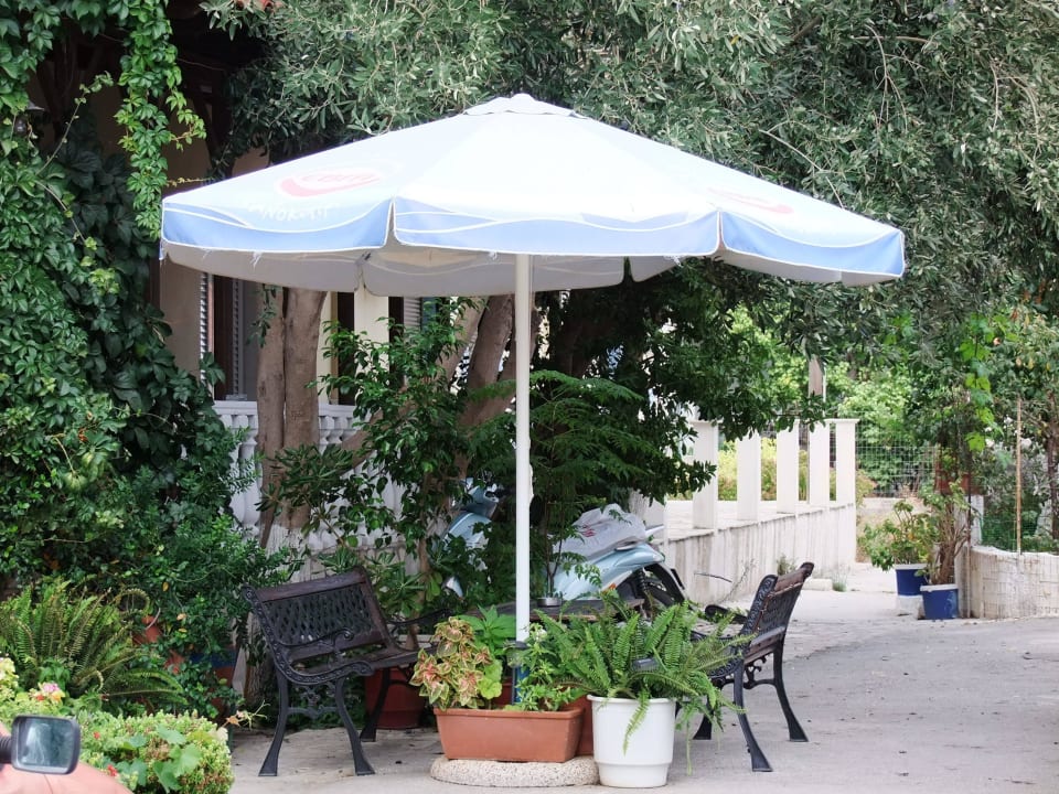 Einer der Plätze zum ausruhen und wohlfühlen Hotel Pigi