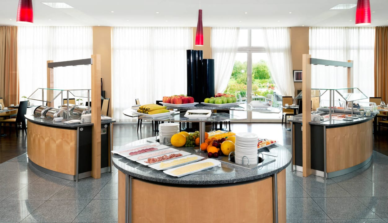 Buffet Breakfast Hotel NH Leipzig Messe