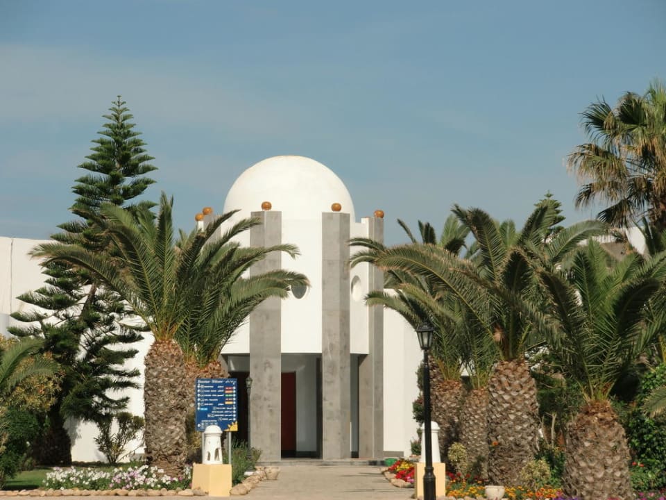 Haupteingang Eden Club