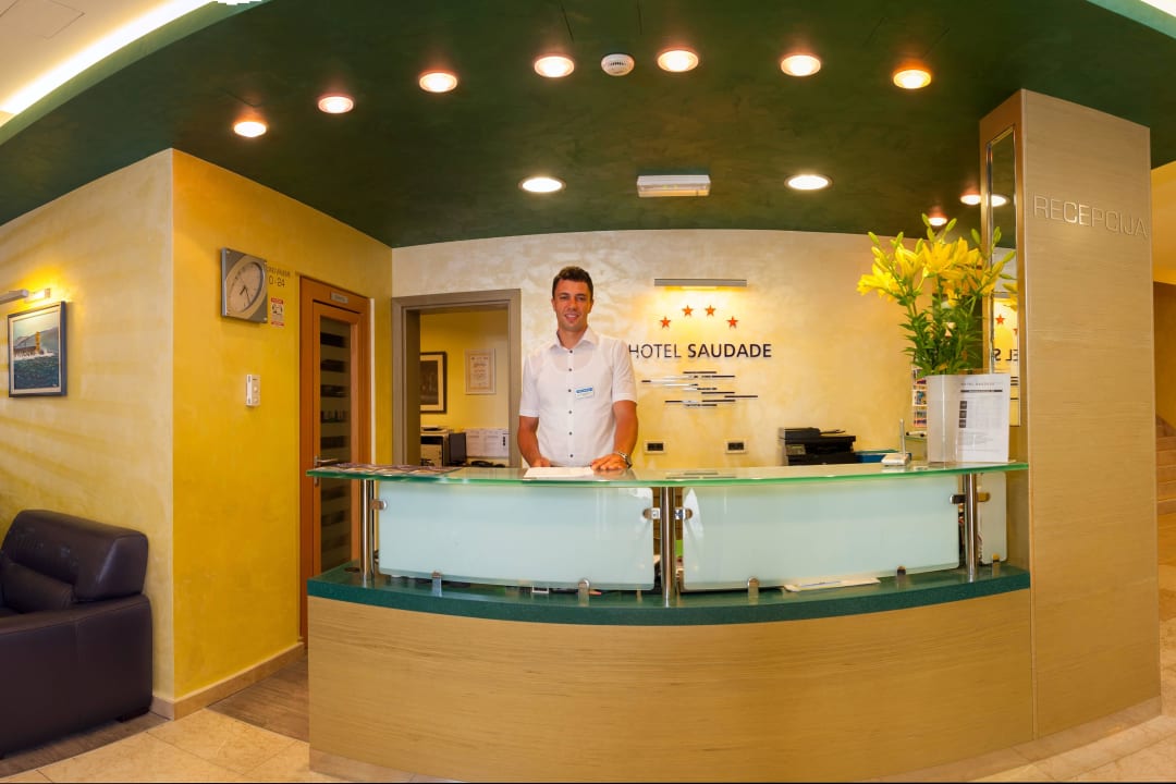 Reception desk Hotel Saudade