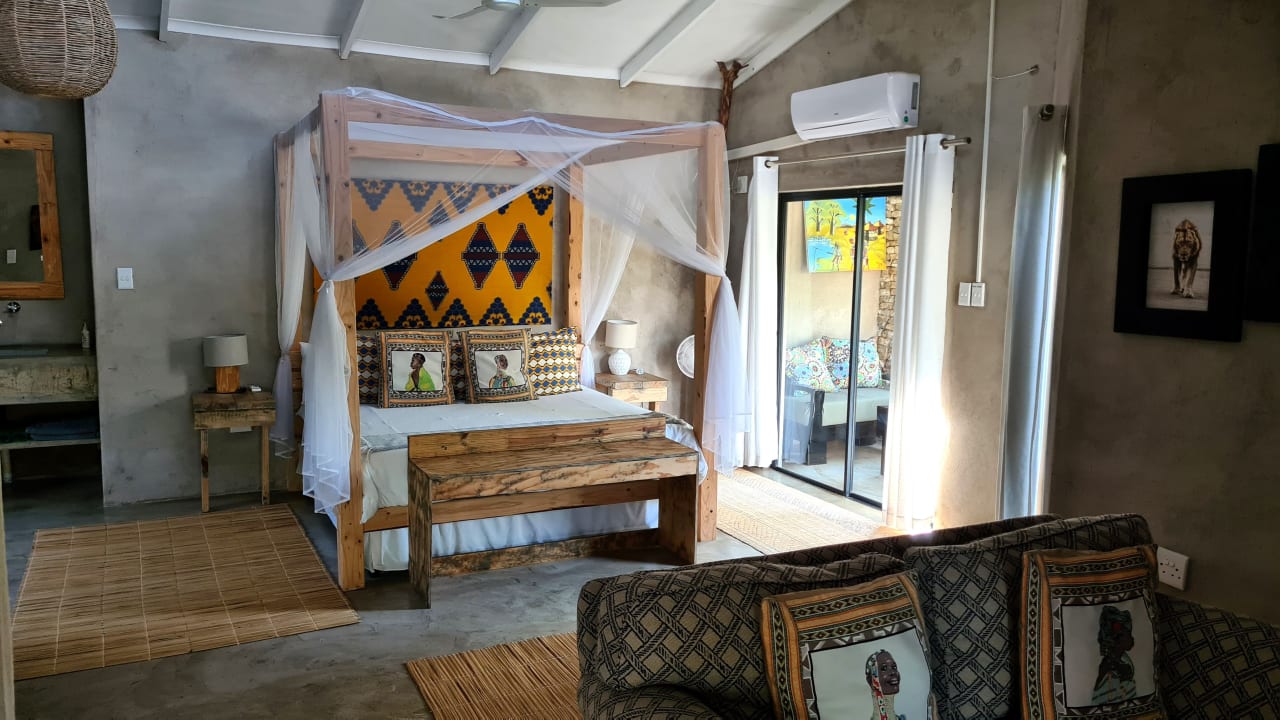 Zimmer Foxy Crocodile Bush Retreat