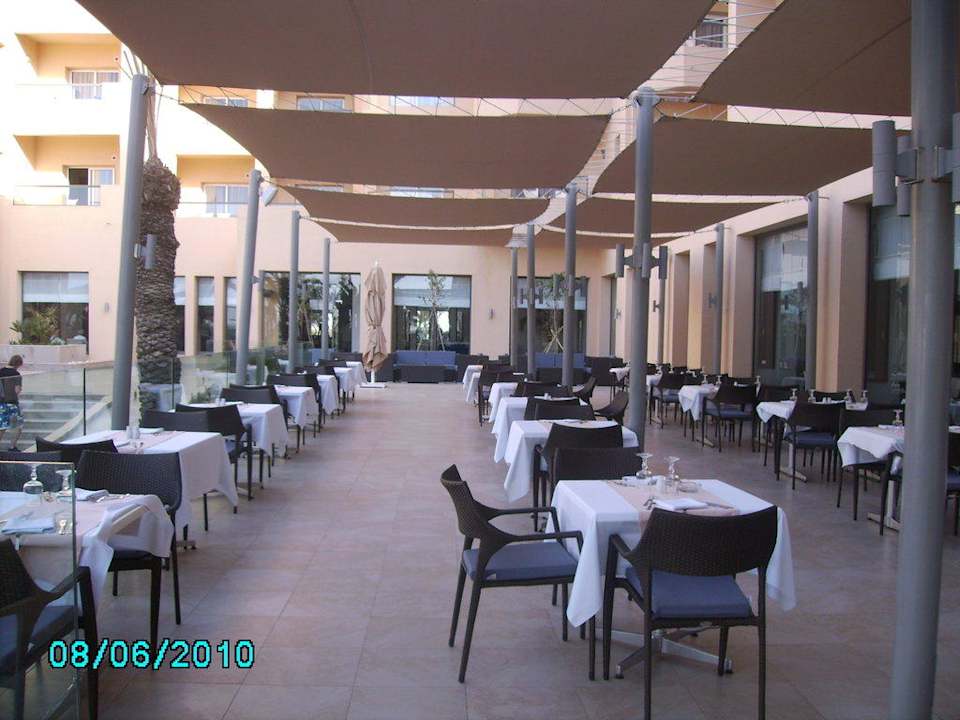 Teil des Aussen-Hauptrestaurants Hotel Rosa Beach