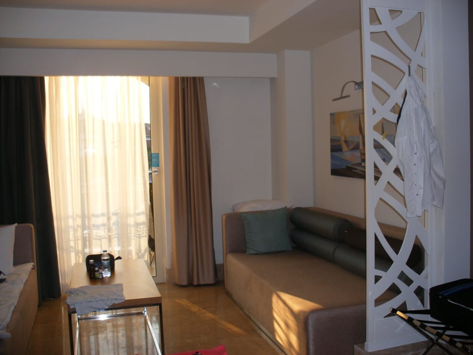 Zimmer mit Bett und zwei Sofas Paloma Oceana