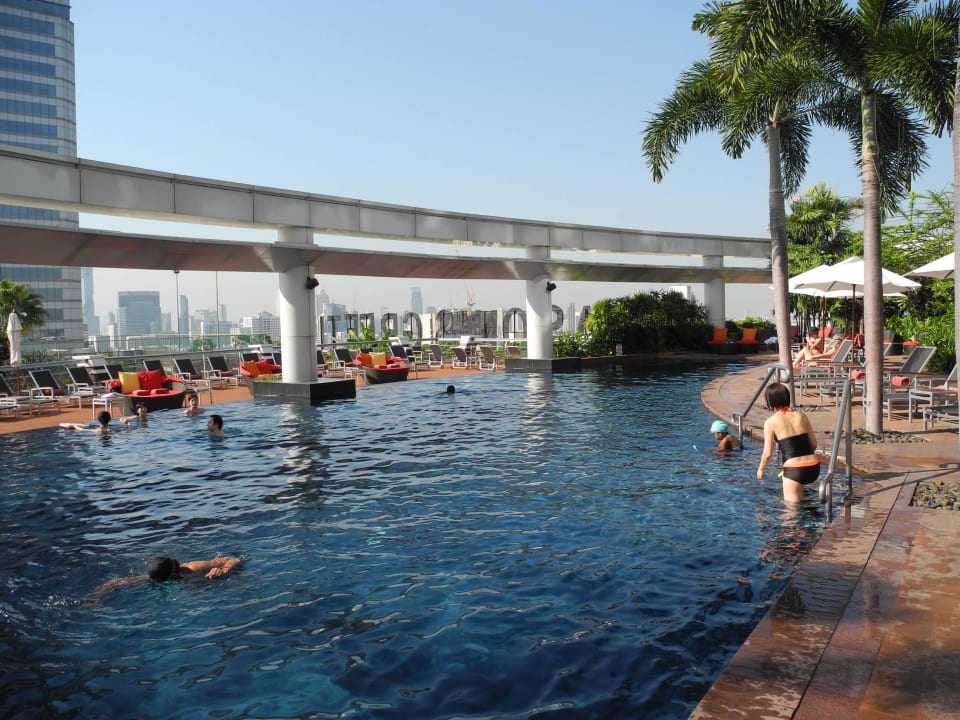 Pool Centara Grand At CentralWorld
