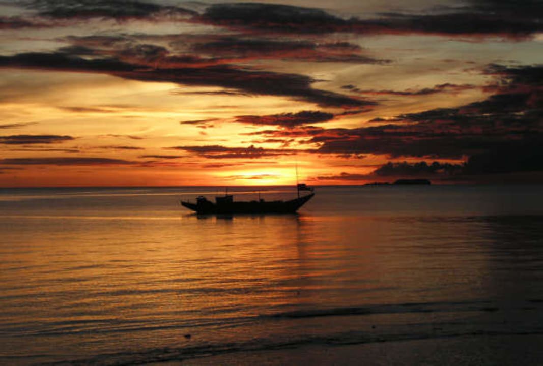 Sunset mit Apo Island Hotel Royal Cliff Resort