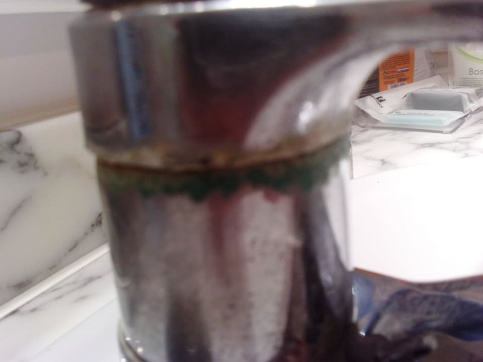 Verschimmelte Armaturen (Badezimmer) Hipotels La Geria