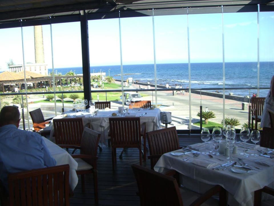 Essen mit Blick aufs Meer Lopesan Costa Meloneras, Resort & Spa