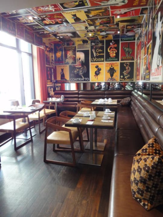 Gemütliche Essecke... Adina Apartment Hotel Berlin Checkpoint Charlie