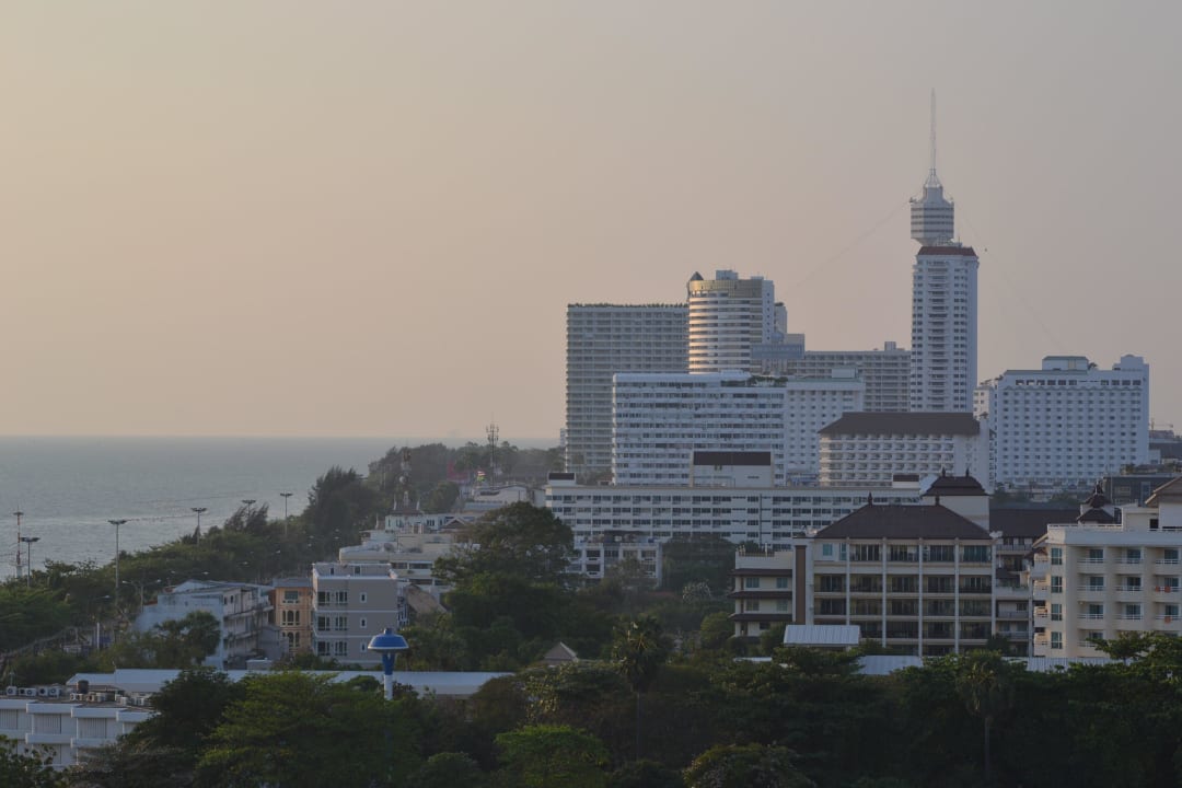 Seitlicher Meerblick Hotel Grand Jomtien Palace