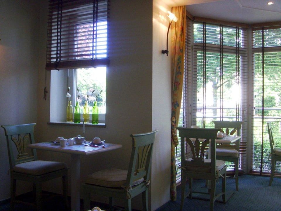 Frühstücksraum Entrée Groß Borstel Garni Hotel
