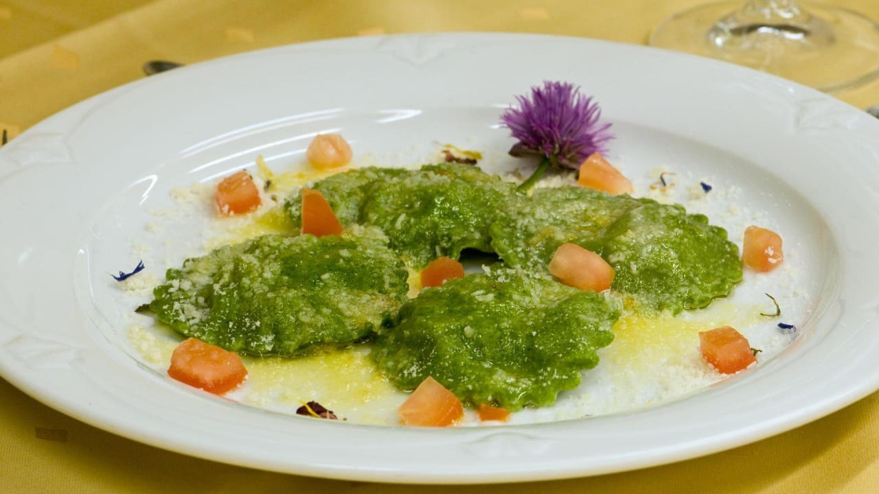 Grüne Teigtaschen Hotel Haller